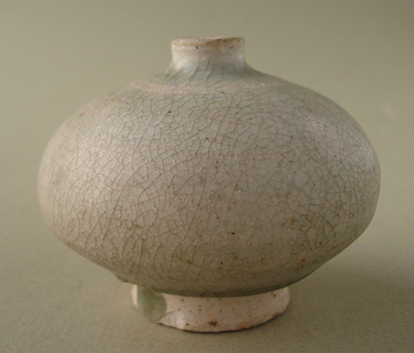 Thai Celadon Oil Jar – Sawankhalok